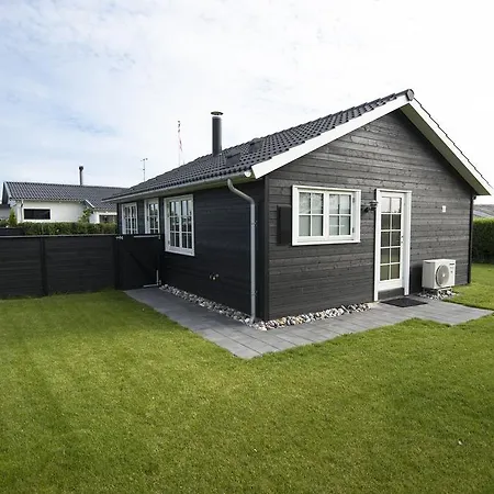 Dom wakacyjny Snerlevej 4 Holiday House